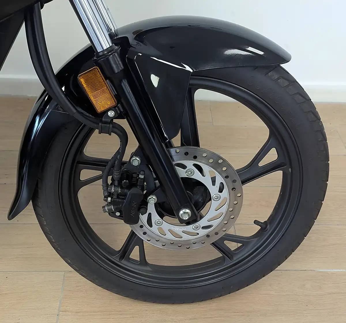 Used 2022 Honda CB125F Black - Interior and Exterior details 16