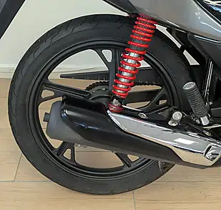 Used 2022 Honda CB125F Black - Interior and Exterior details 18