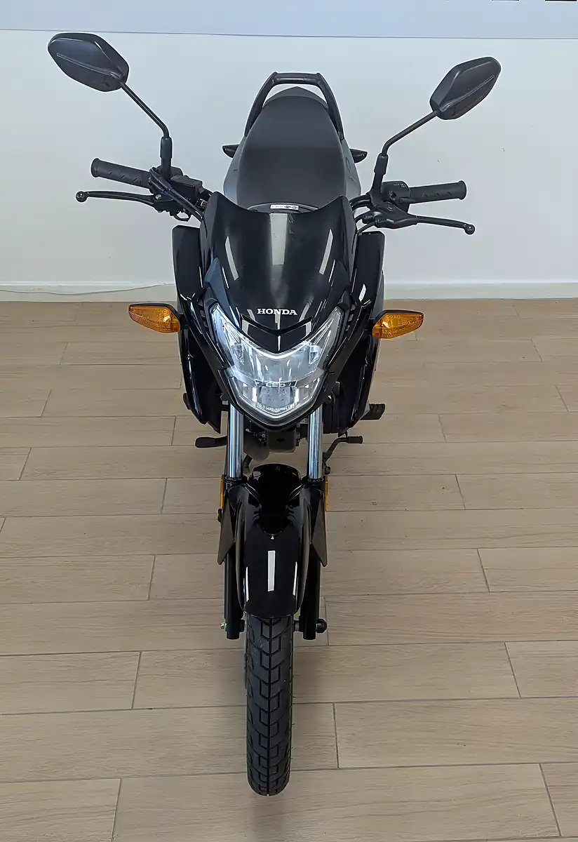 Used 2022 Honda CB125F Black - Interior and Exterior details 8
