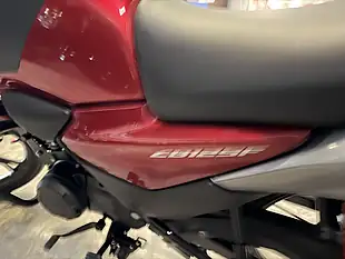 Used 2022 Honda CB125F Red - Interior and Exterior details 12