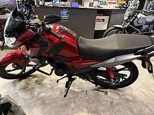 Used 2022 Honda CB125F Red - Interior and Exterior details 5