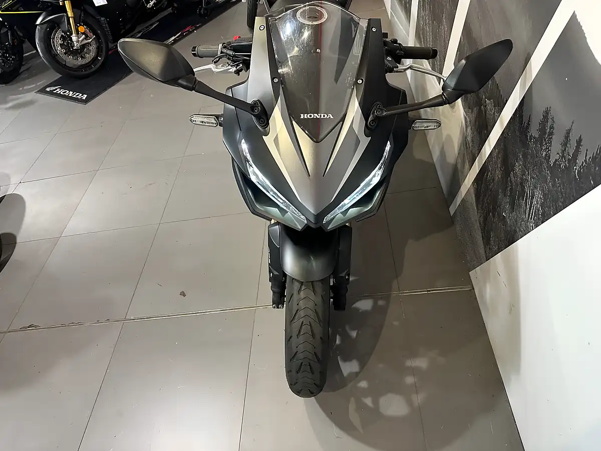 Used 2022 Honda Cbr 500R Black - Interior and Exterior details 19