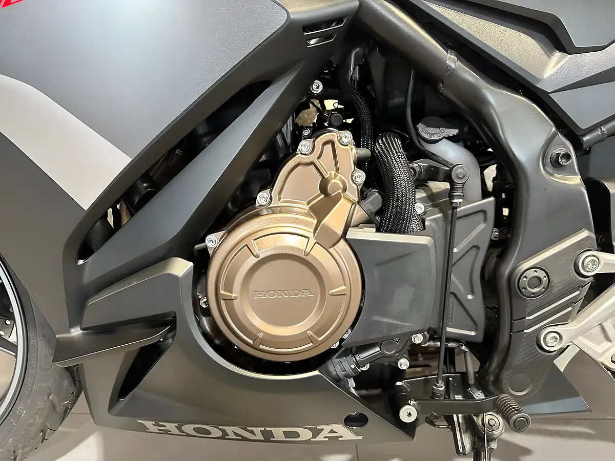 Used 2022 Honda Cbr 500R Black - Interior and Exterior details 8