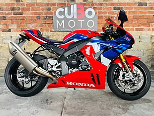 Used 2022 Honda CBR1000RR-R Fireblade Sp Sp Red - Interior and Exterior details 2
