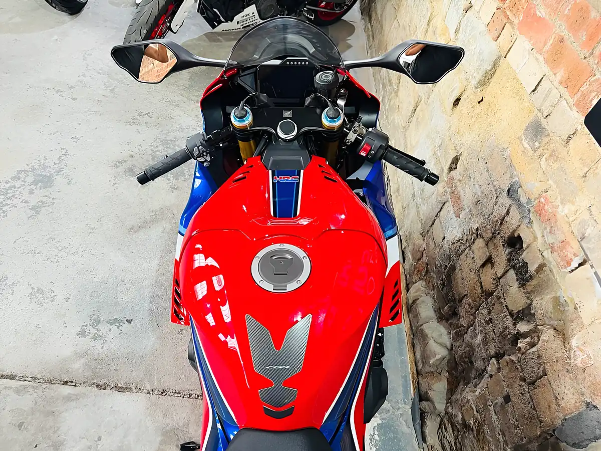 Used 2022 Honda CBR1000RR-R Fireblade Sp Sp Red - Interior and Exterior details 20
