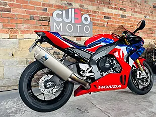 Used 2022 Honda CBR1000RR-R Fireblade Sp Sp Red - Interior and Exterior details 4