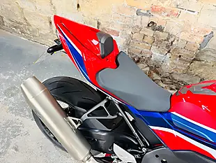 Used 2022 Honda CBR1000RR-R Fireblade Sp Sp Red - Interior and Exterior details 9