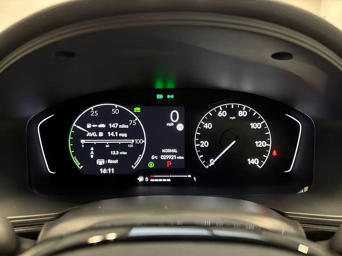 Used 2022 Honda Civic Sport White - Interior and Exterior details 17