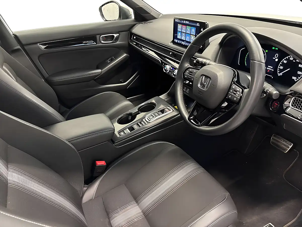 Used 2022 Honda Civic Sport White - Interior and Exterior details 8