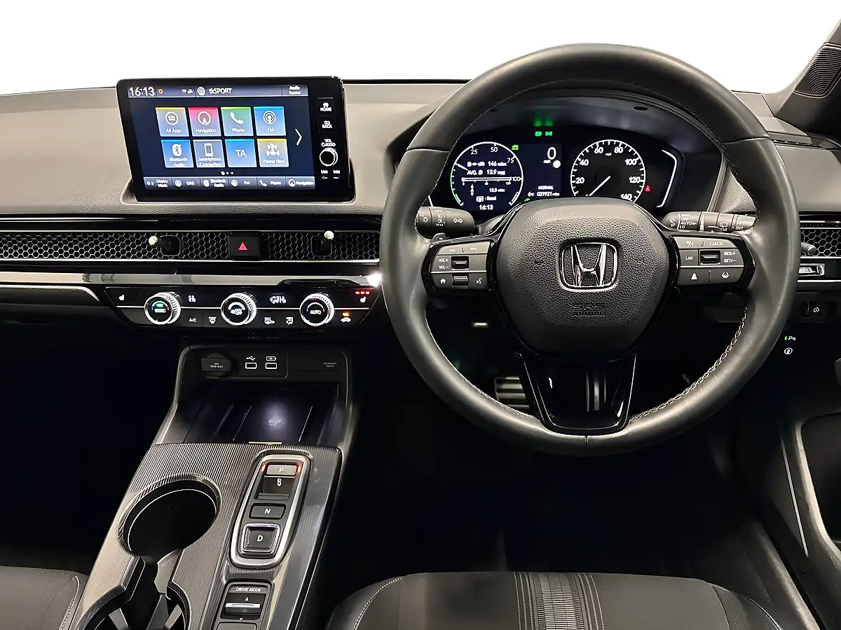 Used 2022 Honda Civic Sport White - Interior and Exterior details 9