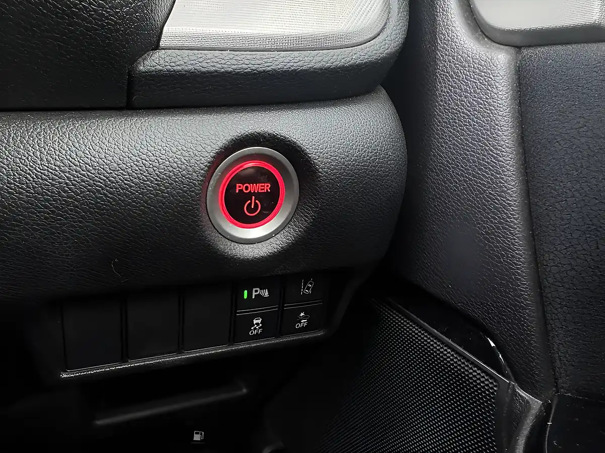 Used 2022 Honda Cr-V Se Silver - Interior and Exterior details 11