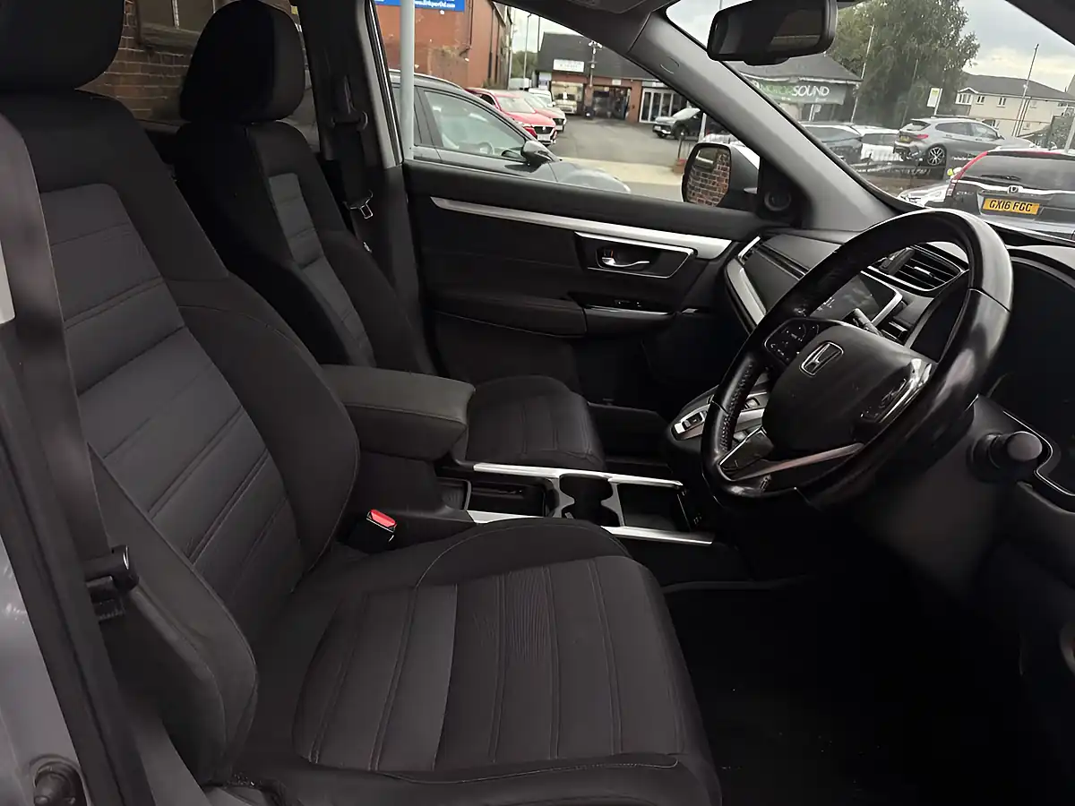 Used 2022 Honda Cr-V Se Silver - Interior and Exterior details 4