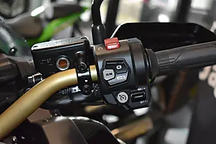 Used 2022 Honda CRF1100L Africa Twin Adventure Sports Es Black - Interior and Exterior details 15