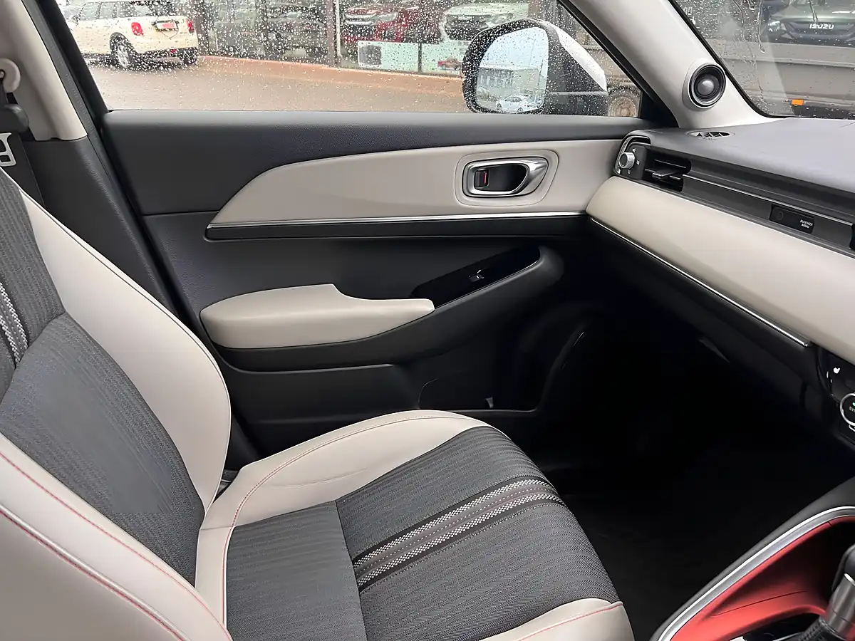 Used 2022 Honda Hr-V Advance Style Blue - Interior and Exterior details 19