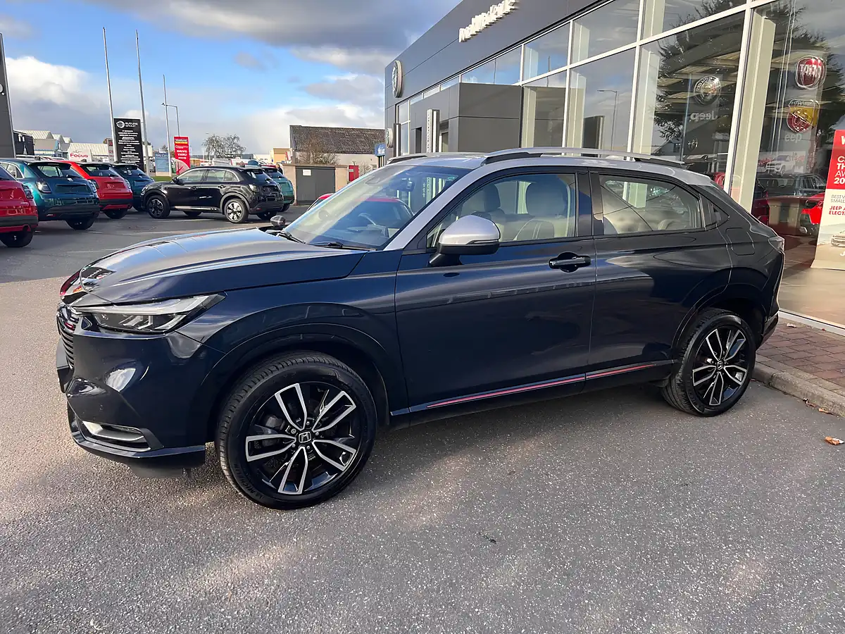 Used 2022 Honda Hr-V Advance Style Blue - Interior and Exterior details 4