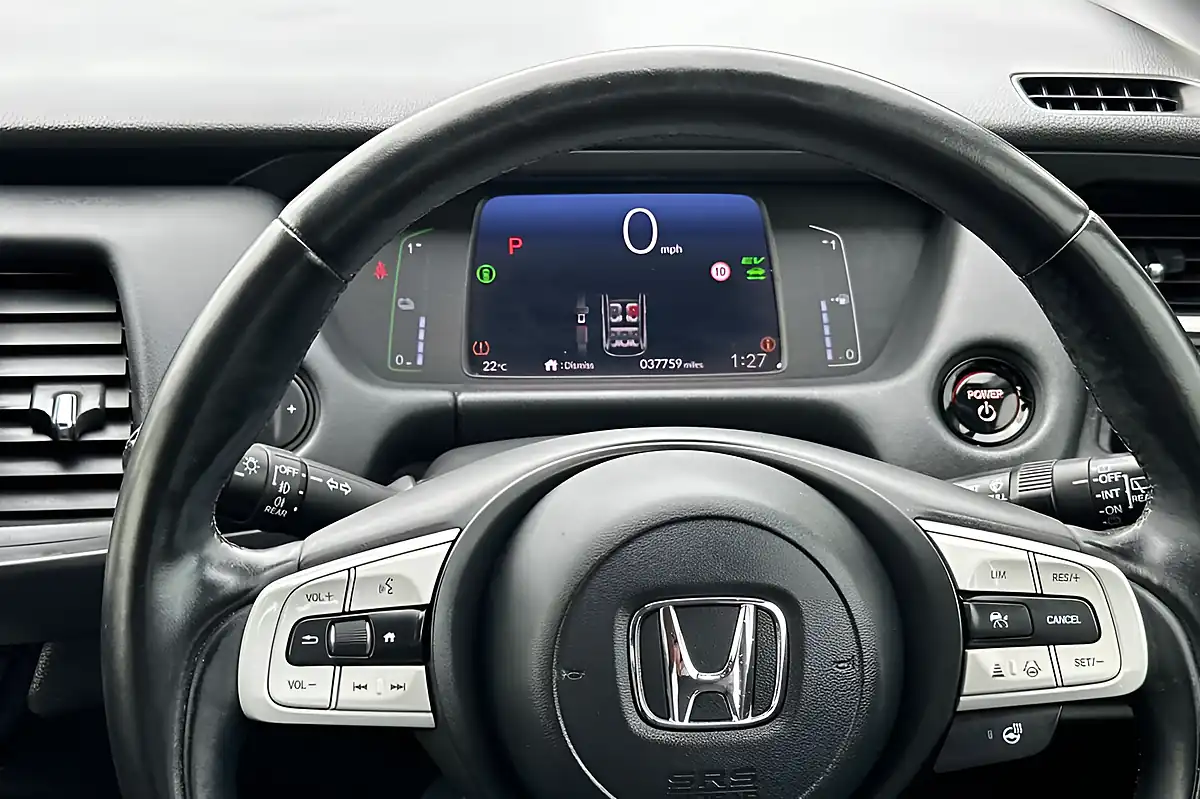 Used 2022 Honda Jazz Ex White - Interior and Exterior details 10