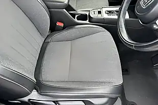 Used 2022 Honda Jazz Ex White - Interior and Exterior details 18