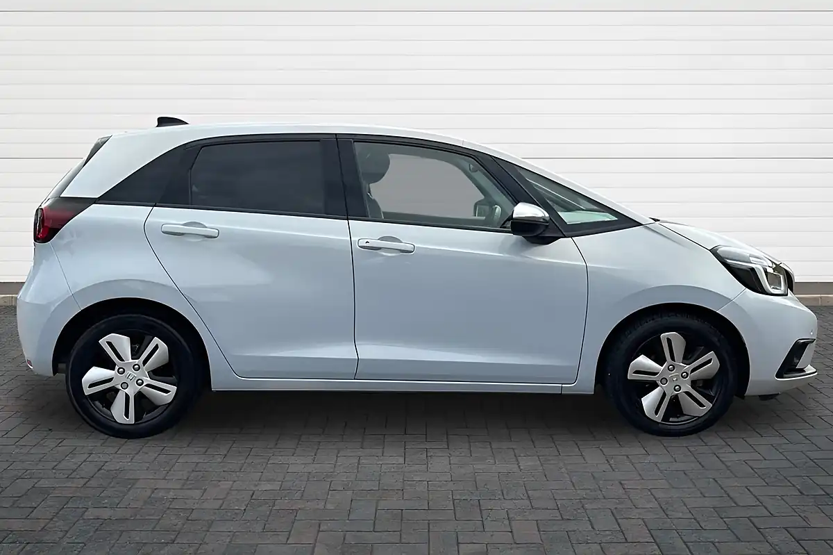 Used 2022 Honda Jazz Ex White - Interior and Exterior details 2