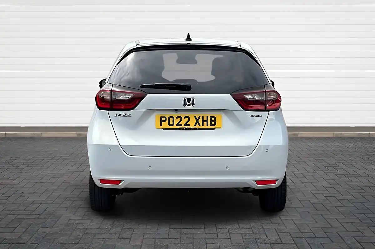 Used 2022 Honda Jazz Ex White - Interior and Exterior details 4