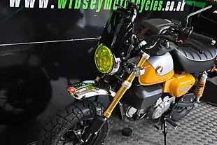 Used 2022 Honda Monkey Yellow - Interior and Exterior details 16