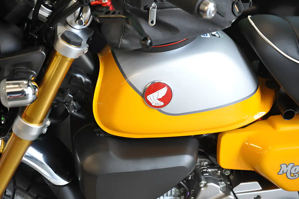 Used 2022 Honda Monkey Yellow - Interior and Exterior details 17