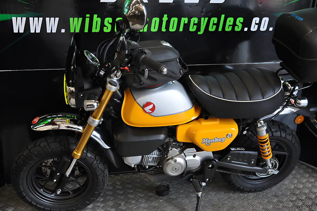 Used 2022 Honda Monkey Yellow - Interior and Exterior details 18