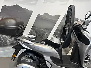 Used 2022 Honda SH125 Silver Metallic - Interior and Exterior details 16