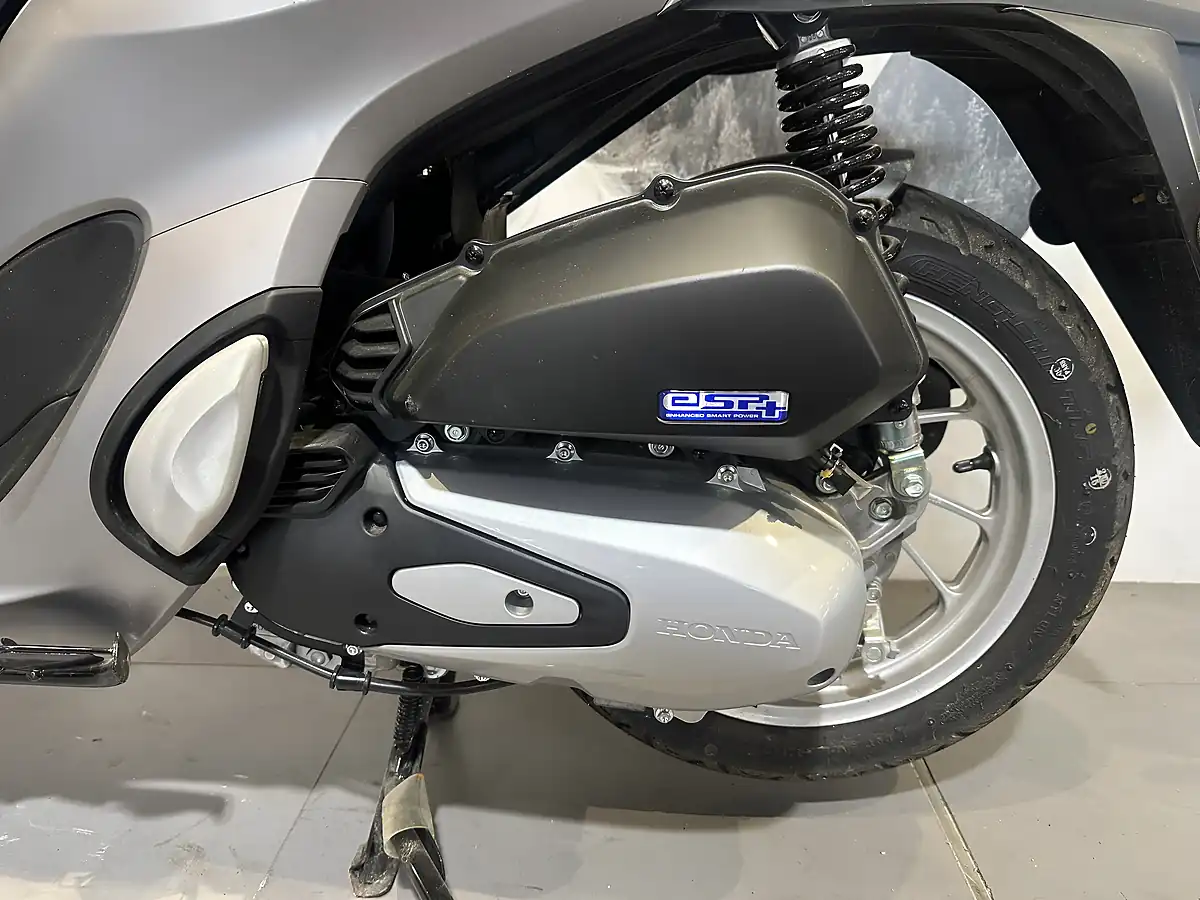 Used 2022 Honda SH125 Silver Metallic - Interior and Exterior details 18
