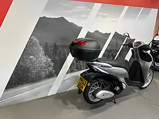 Used 2022 Honda SH125 Silver Metallic - Interior and Exterior details 3