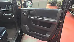 Used 2022 Honda Stepwagon Ulez Free 8 Seats Black - Interior and Exterior details 13