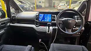 Used 2022 Honda Stepwagon Ulez Free 8 Seats Black - Interior and Exterior details 4