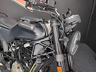 Used 2022 Husqvarna Svartpilen - Interior and Exterior details 8