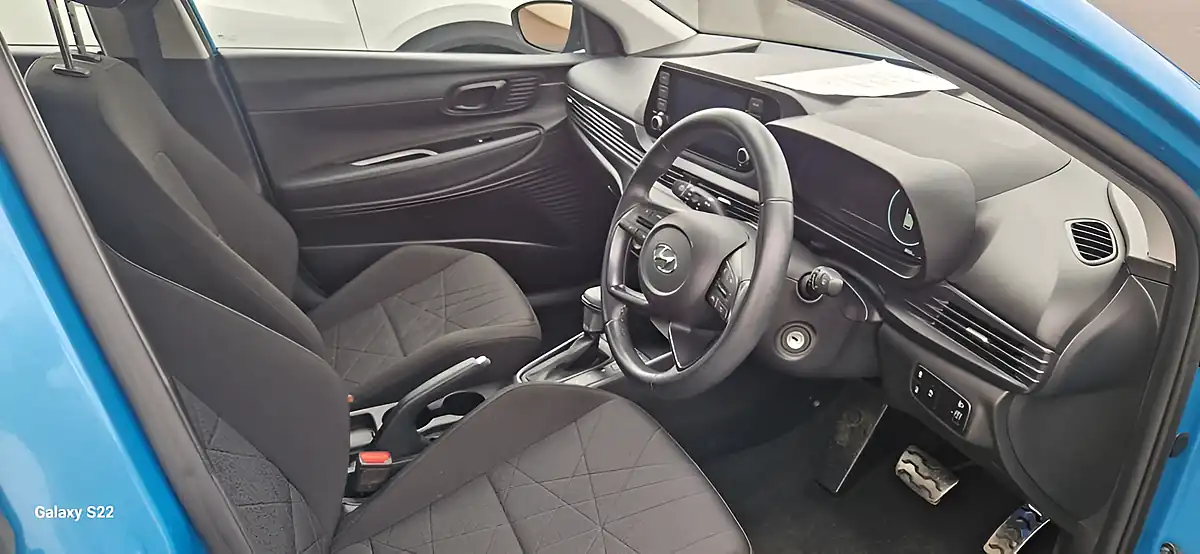 Used 2022 Hyundai Bayon Se Connect Blue - Interior and Exterior details 14