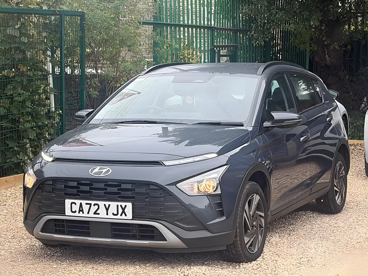 Used 2022 Hyundai Bayon Se Connect Grey - Interior and Exterior details 3