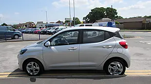 Used 2022 Hyundai I10 Se Connect Silver - Interior and Exterior details 4