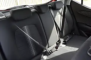 Used 2022 Hyundai I10 Se Dragon Red - Interior and Exterior details 12