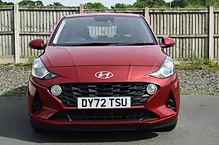 Used 2022 Hyundai I10 Se Dragon Red - Interior and Exterior details 2