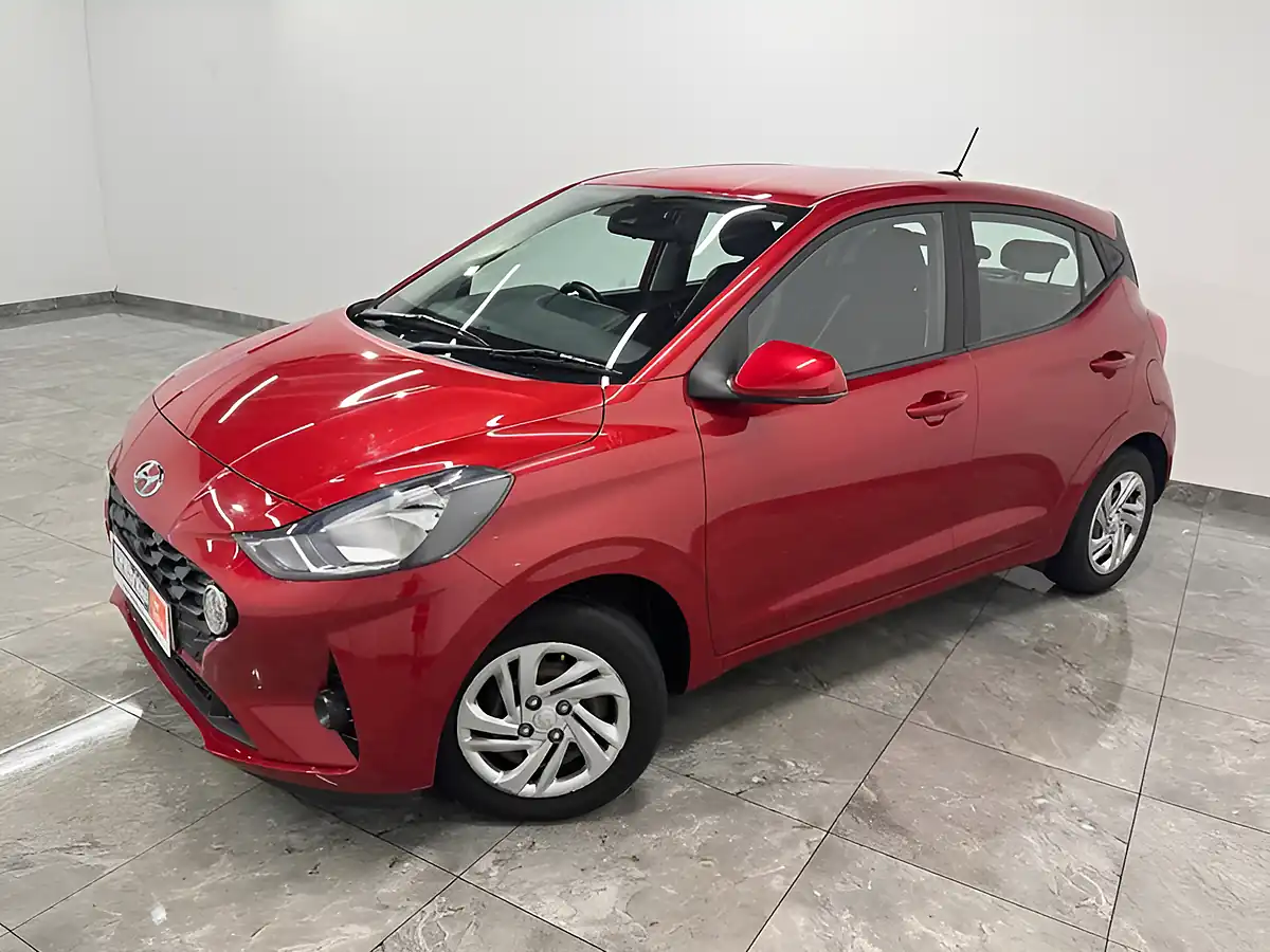 Used 2022 Hyundai i10 Se Dragon Red - Interior and Exterior details 4
