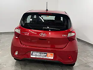 Used 2022 Hyundai i10 Se Dragon Red - Interior and Exterior details 7