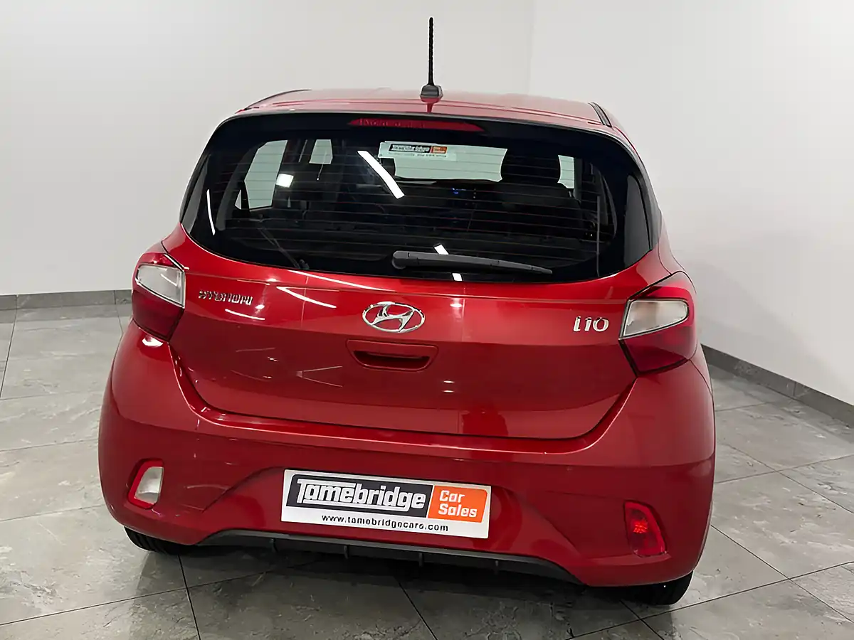Used 2022 Hyundai i10 Se Dragon Red - Interior and Exterior details 7