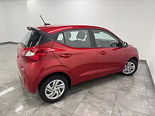 Used 2022 Hyundai i10 Se Dragon Red - Interior and Exterior details 8