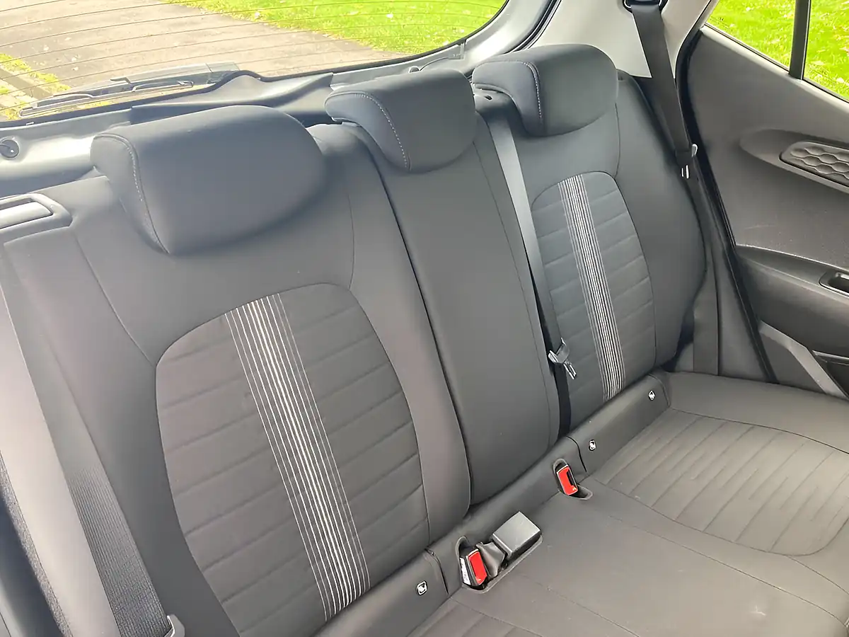 Used 2022 Hyundai I10 Se Grey - Interior and Exterior details 13