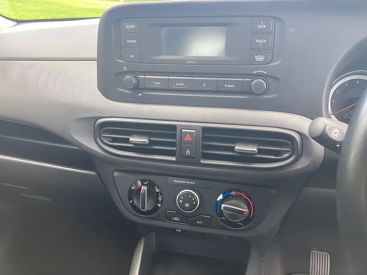 Used 2022 Hyundai I10 Se Grey - Interior and Exterior details 19