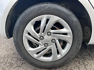 Used 2022 Hyundai I10 Se Grey - Interior and Exterior details 9