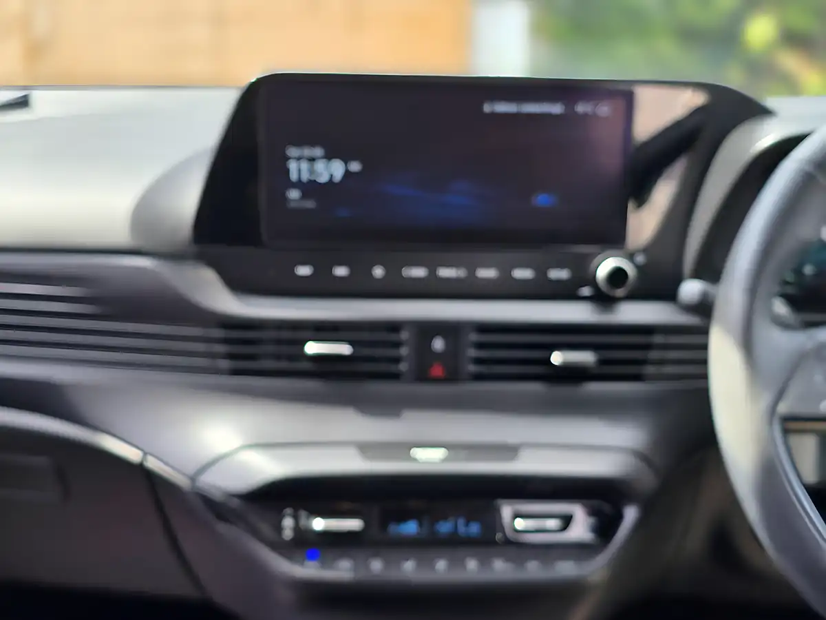 Used 2022 Hyundai I20 Premium Blue - Interior and Exterior details 13