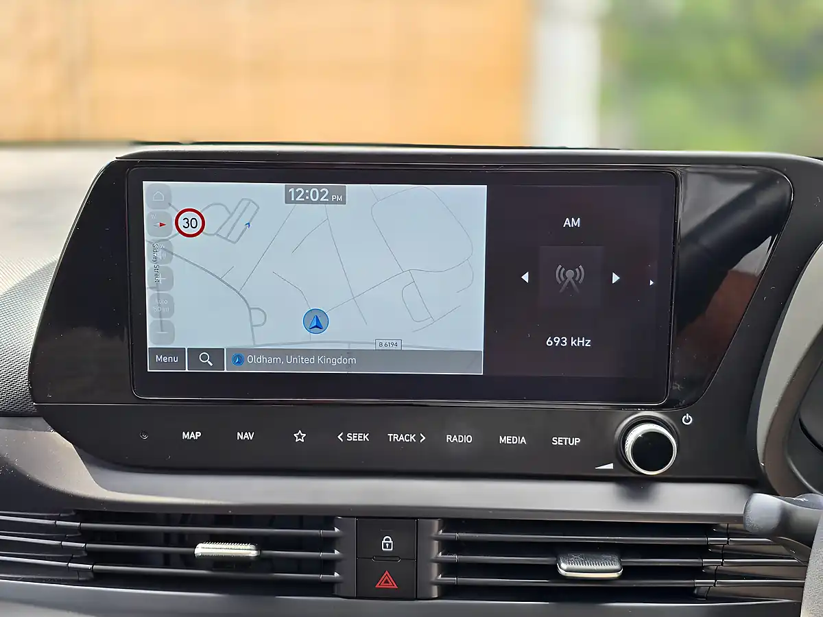 Used 2022 Hyundai I20 Premium Blue - Interior and Exterior details 14