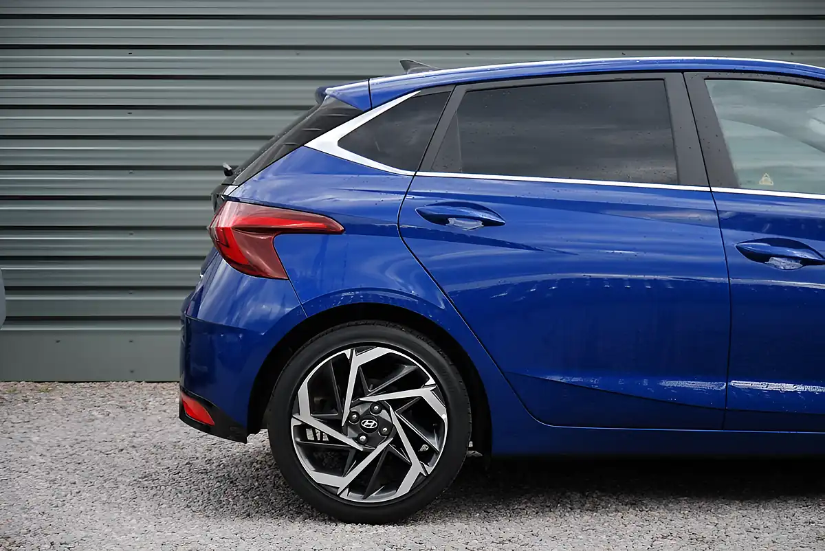 Used 2022 Hyundai i20 Premium Blue - Interior and Exterior details 12