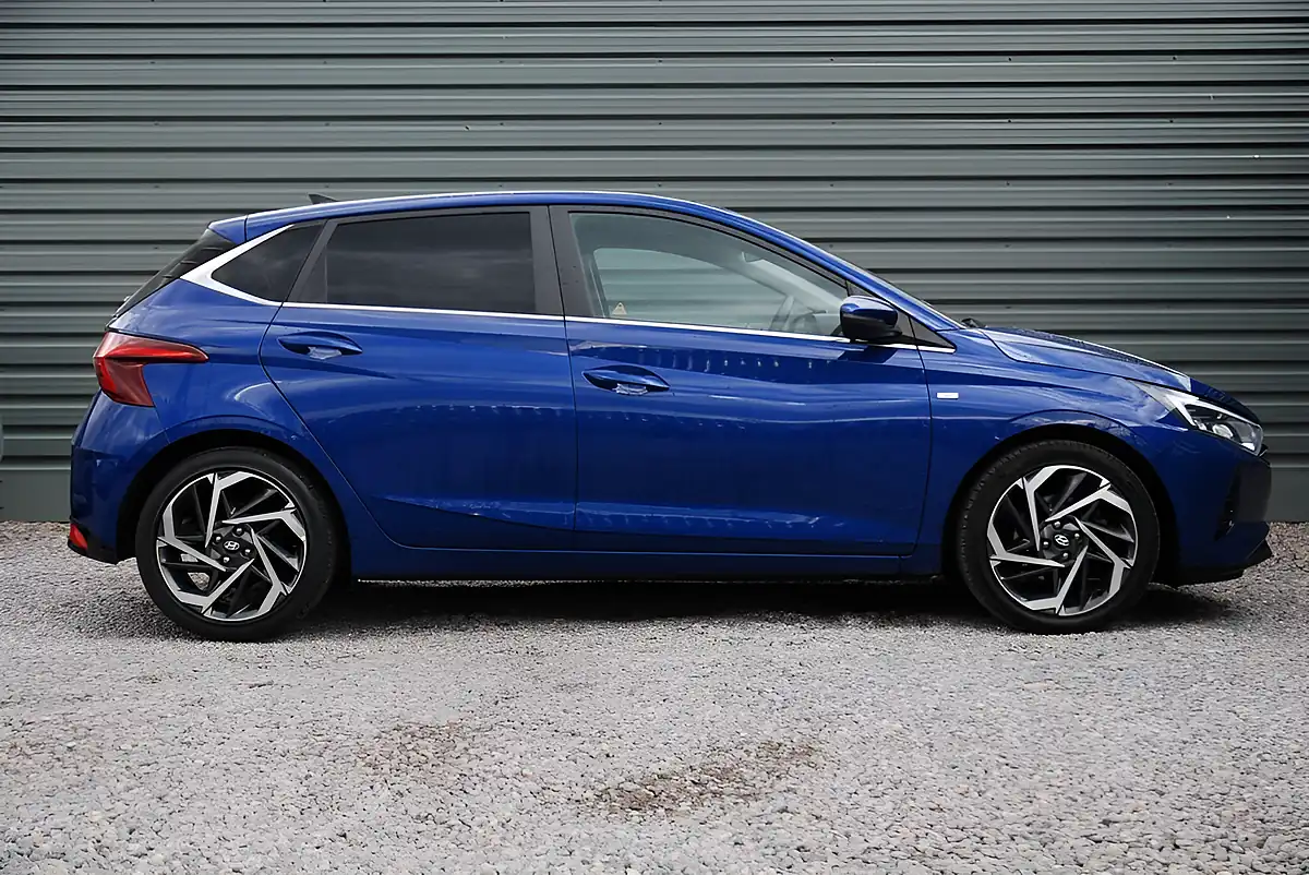 Used 2022 Hyundai i20 Premium Blue - Interior and Exterior details 4