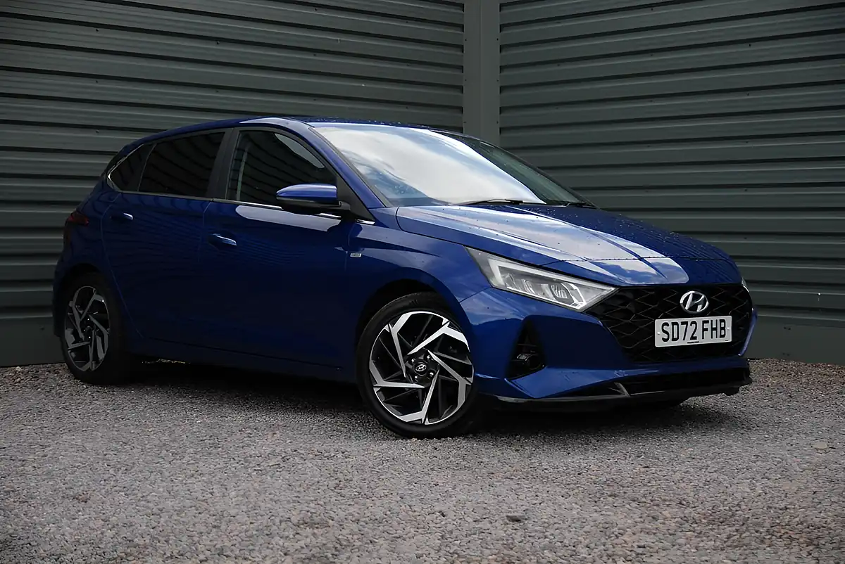Used 2022 Hyundai i20 Premium Blue - Interior and Exterior details 5