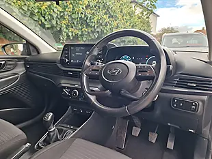Used 2022 Hyundai i20 Se Connect Aurora Grey - Interior and Exterior details 10